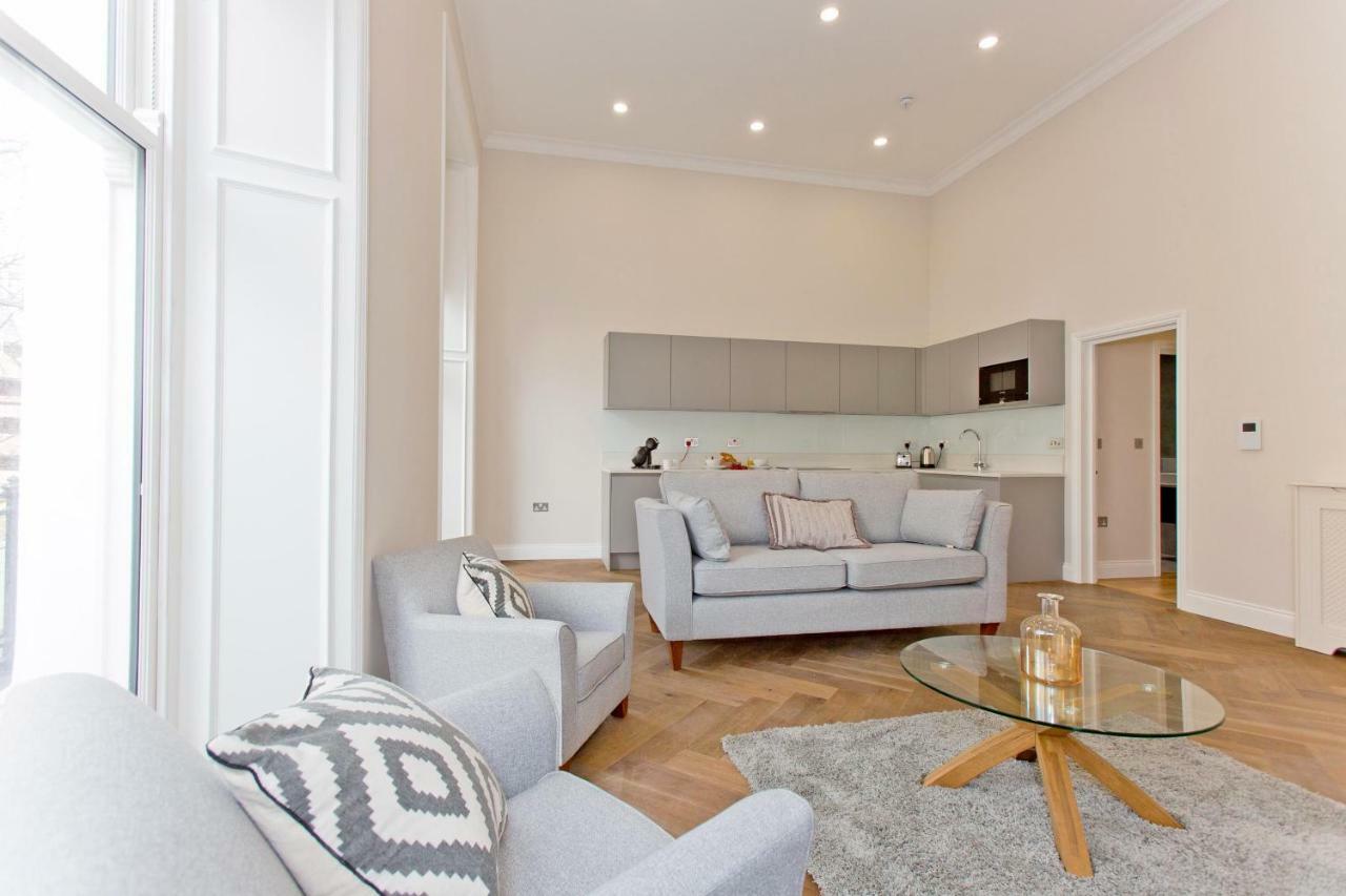 Flat 4, Cromwell Road 1 Bedroom With Balcony *